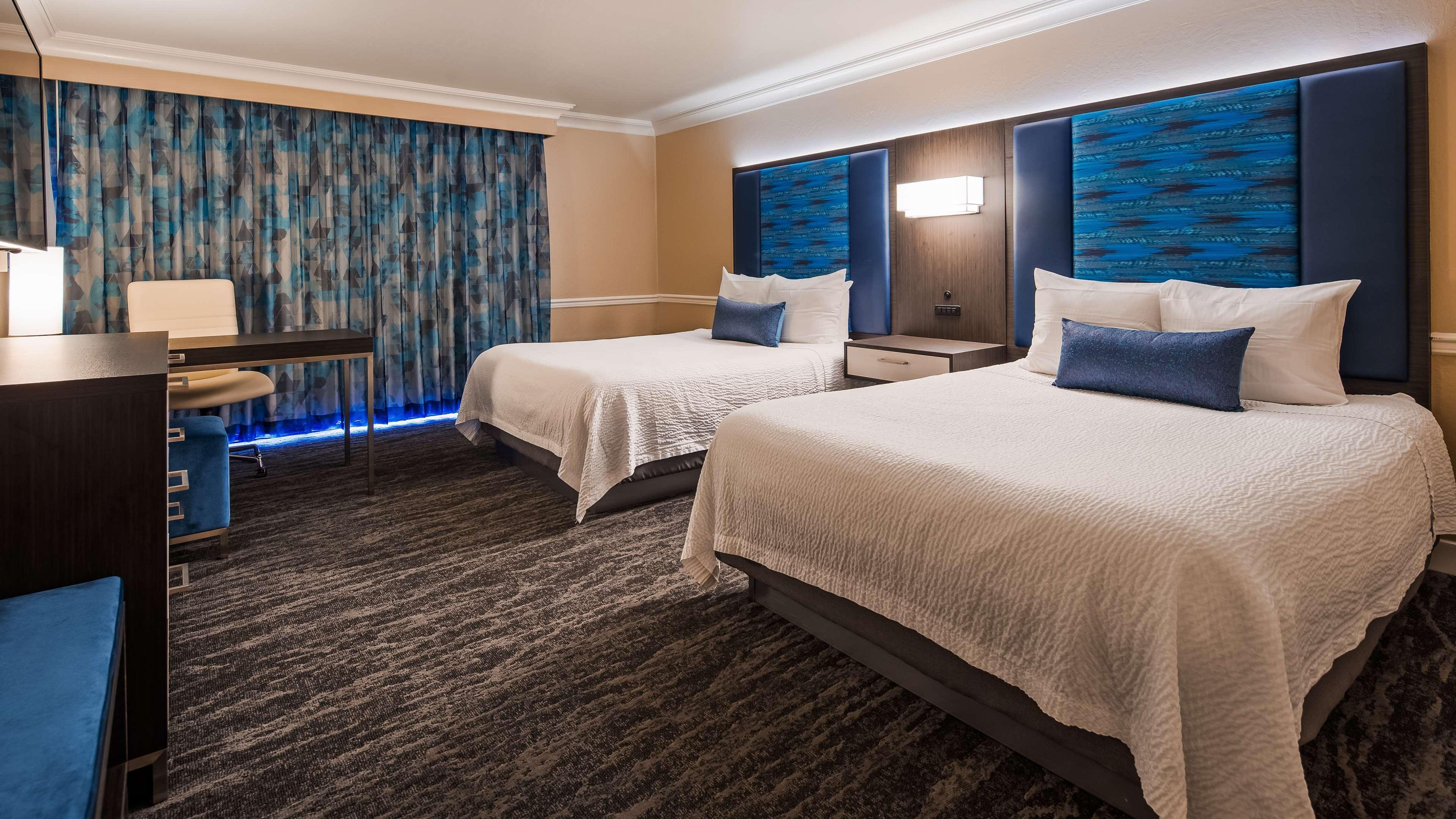 Hotel Western Oaks Novato