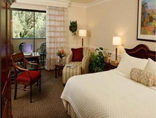 Hotel Western Oaks Novato
