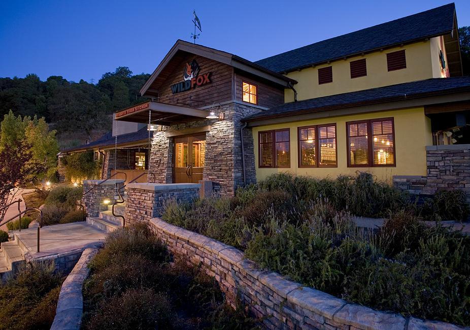 Western Oaks Hotel 3*