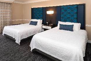 Hotel Western Oaks 3*